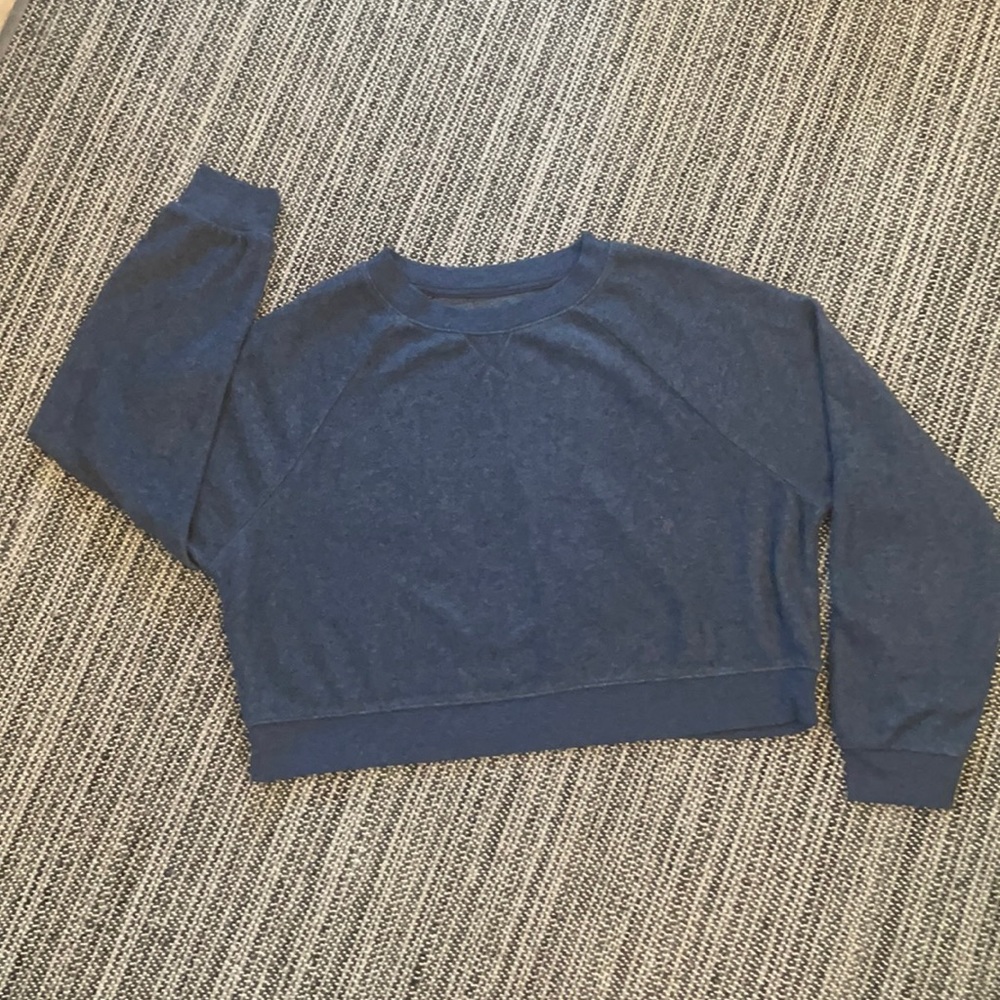 Women’s sweatshirt